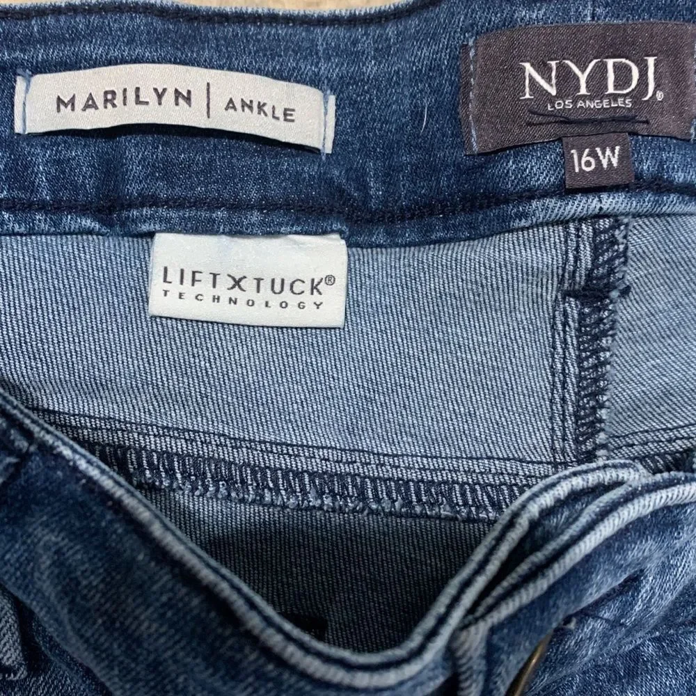 NYDJ, Marilyn ankle, size 16, Lift X Tuck with stars